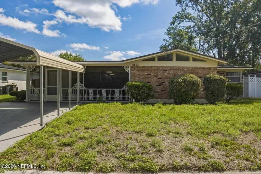 6633 Kinlock Drive W Jacksonville FL 32219