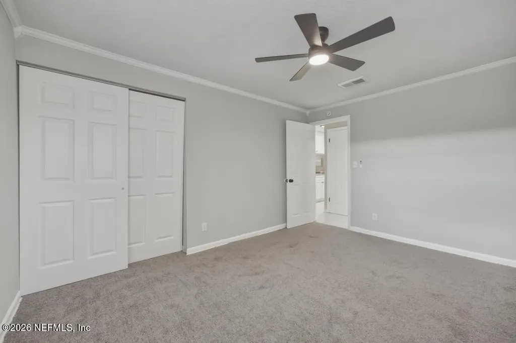 6633 Kinlock Drive W Jacksonville FL 32219