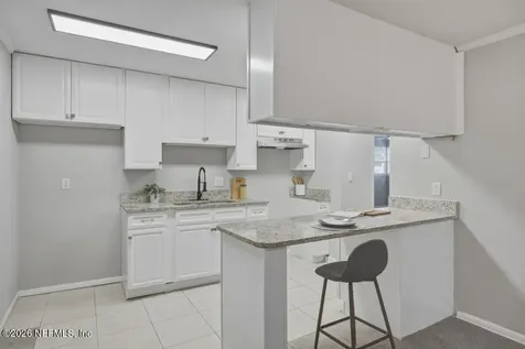 6633 Kinlock Drive W Jacksonville FL 32219