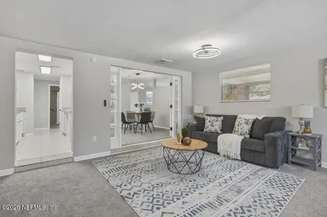 6633 Kinlock Drive W Jacksonville FL 32219