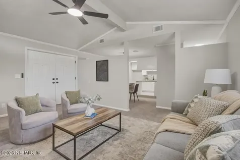 6633 Kinlock Drive W Jacksonville FL 32219