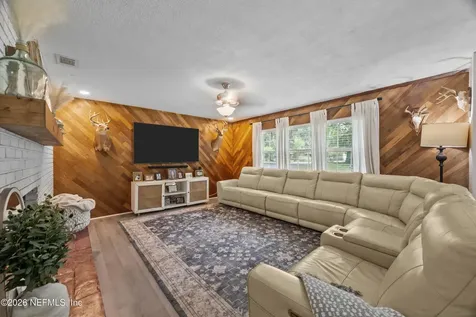 5108 Silver Lake Drive Palatka FL 32177