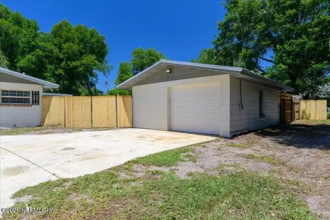 5108 Silver Lake Drive Palatka FL 32177