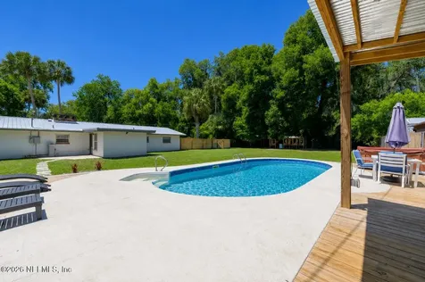 5108 Silver Lake Drive Palatka FL 32177