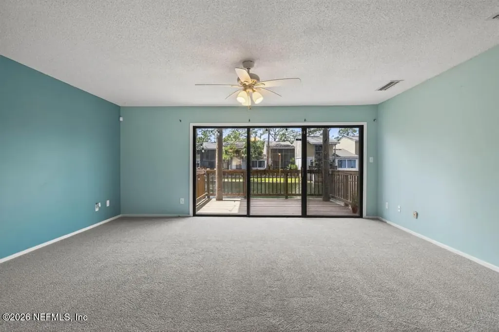 7823 La Sierra Court Jacksonville FL 32256
