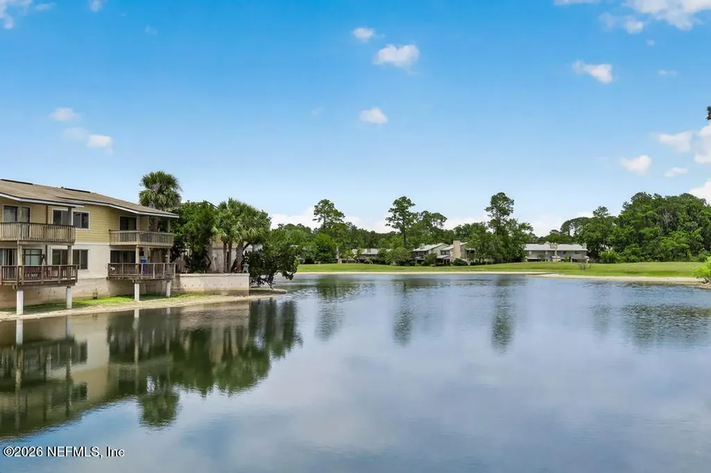 7823 La Sierra Court Jacksonville FL 32256