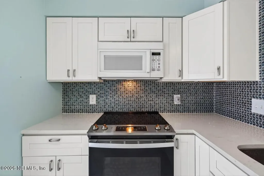 7823 La Sierra Court Jacksonville FL 32256