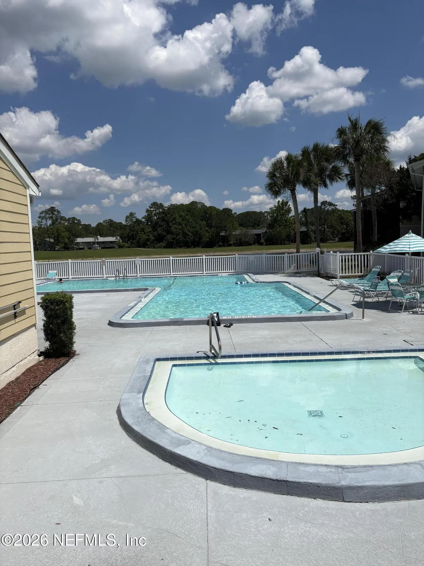 7823 La Sierra Court Jacksonville FL 32256