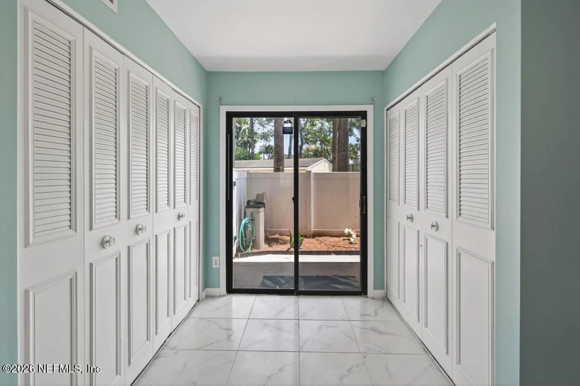 7823 La Sierra Court Jacksonville FL 32256