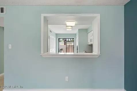 7823 La Sierra Court Jacksonville FL 32256