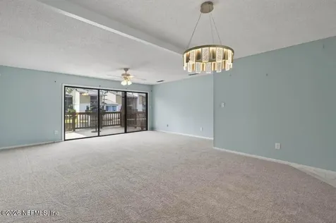 7823 La Sierra Court Jacksonville FL 32256