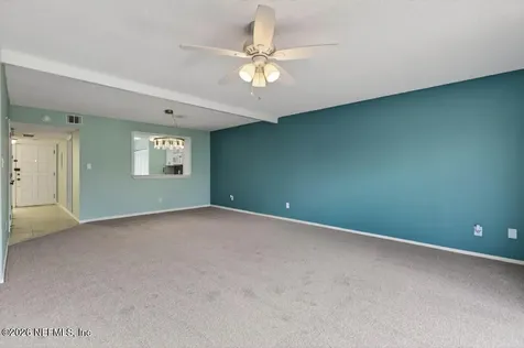 7823 La Sierra Court Jacksonville FL 32256