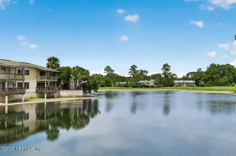 7823 La Sierra Court Jacksonville FL 32256