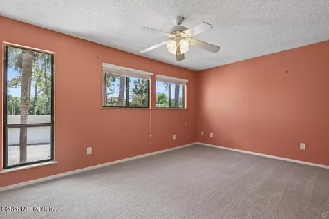 7823 La Sierra Court Jacksonville FL 32256