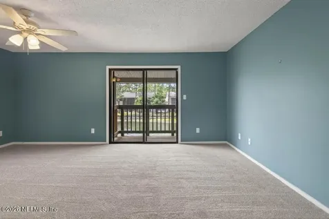 7823 La Sierra Court Jacksonville FL 32256