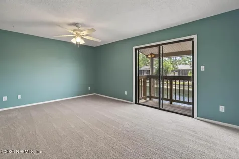 7823 La Sierra Court Jacksonville FL 32256