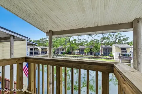 7823 La Sierra Court Jacksonville FL 32256