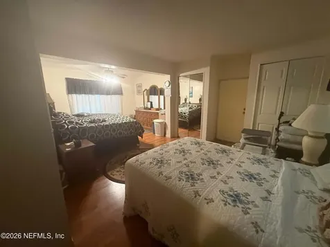 412 64th Street Interlachen FL 32148