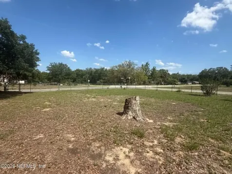 412 64th Street Interlachen FL 32148
