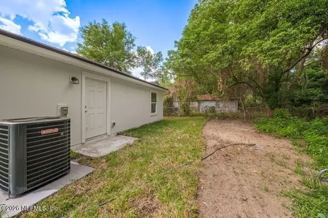 423 W 61st Street Jacksonville FL 32208