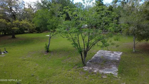 123 Willis Road Hollister FL 32147