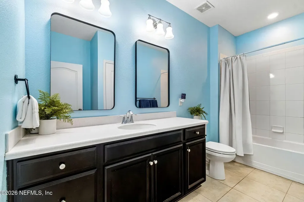 10111 Bedford Lakes Court Jacksonville FL 32222