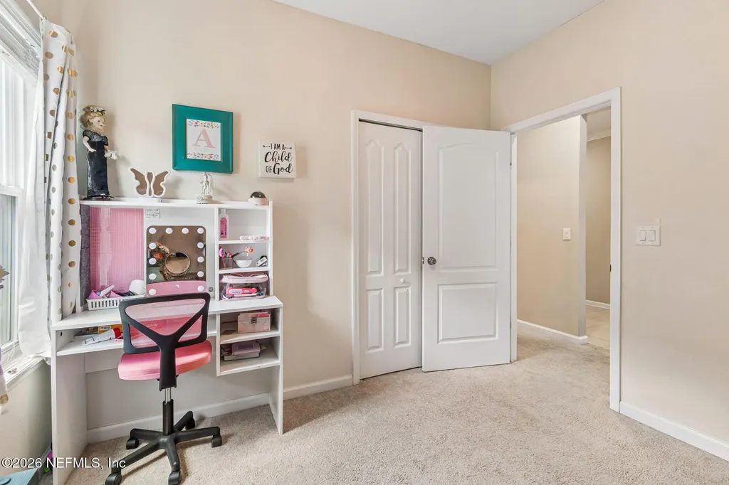 10111 Bedford Lakes Court Jacksonville FL 32222