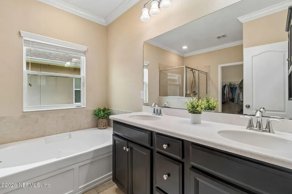10111 Bedford Lakes Court Jacksonville FL 32222