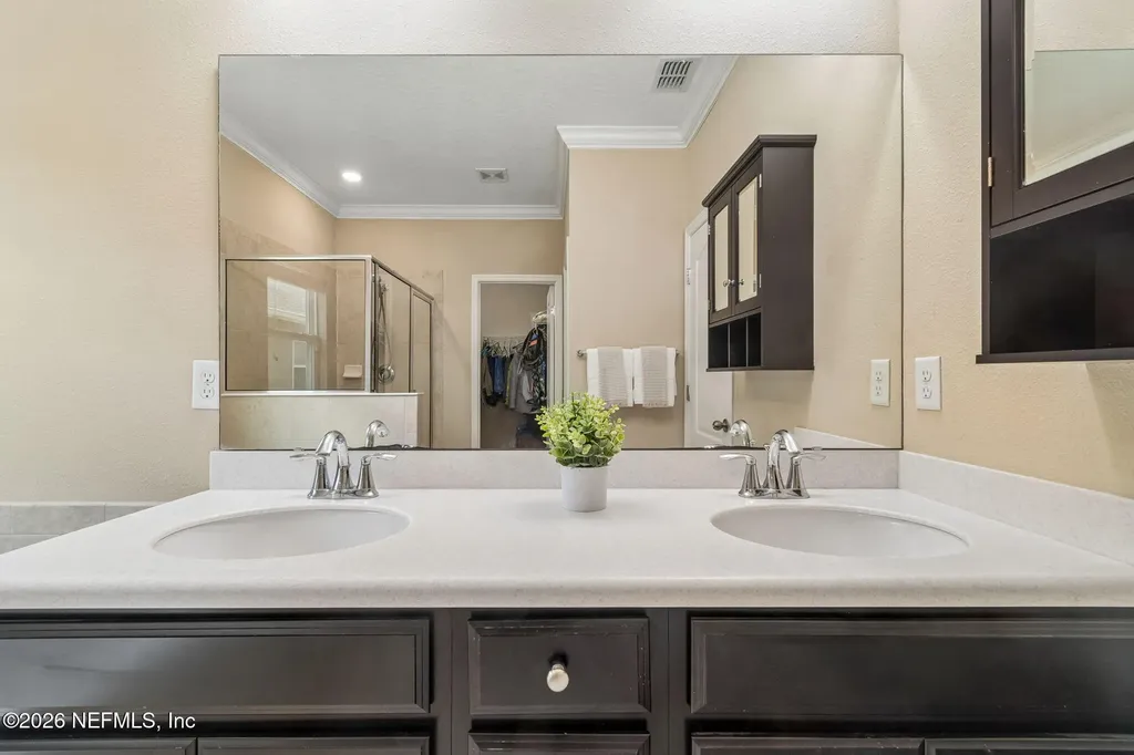 10111 Bedford Lakes Court Jacksonville FL 32222