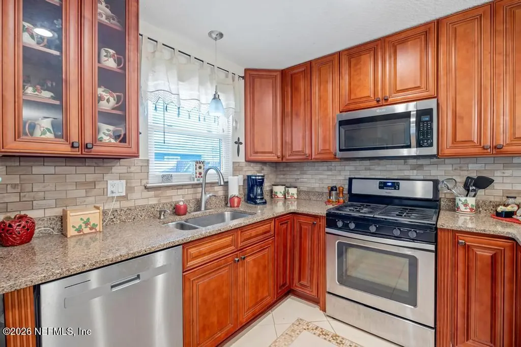 24 Westfalls Lane Palm Coast FL 32164