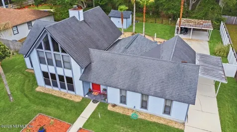 1048 Lake Asbury Drive Green Cove Springs FL 32043