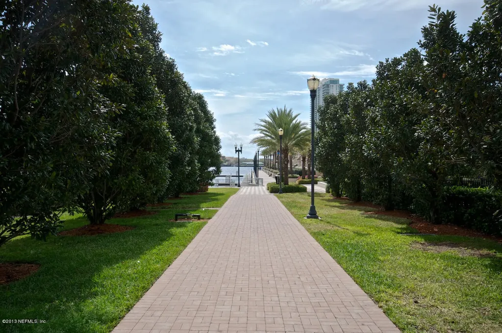 400 E Bay Street Jacksonville FL 32202