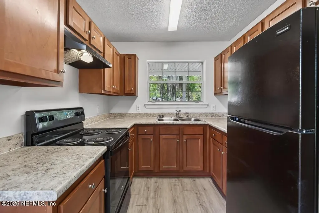 5328 Golf Forest Court Jacksonville FL 32208