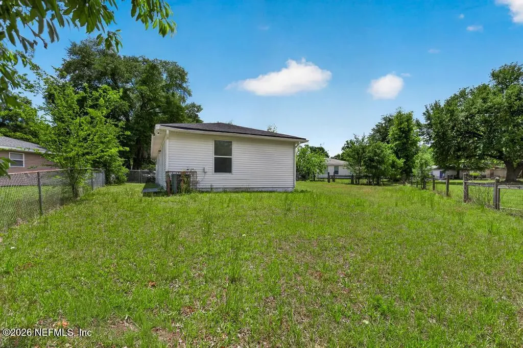 5328 Golf Forest Court Jacksonville FL 32208