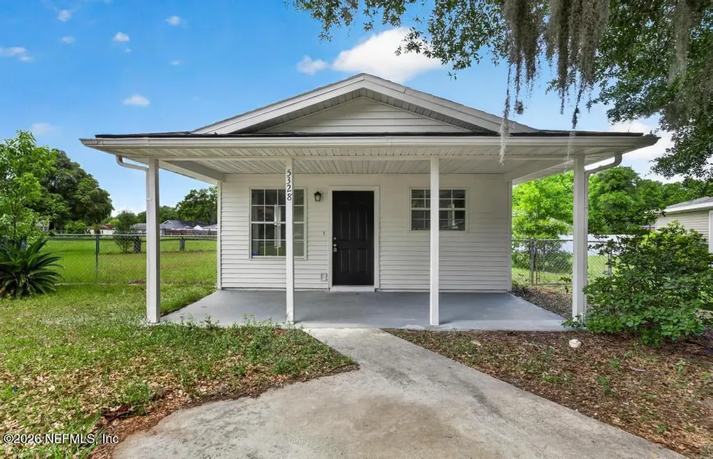 5328 Golf Forest Court Jacksonville FL 32208