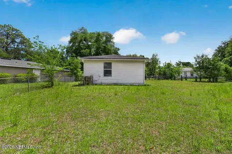 5328 Golf Forest Court Jacksonville FL 32208