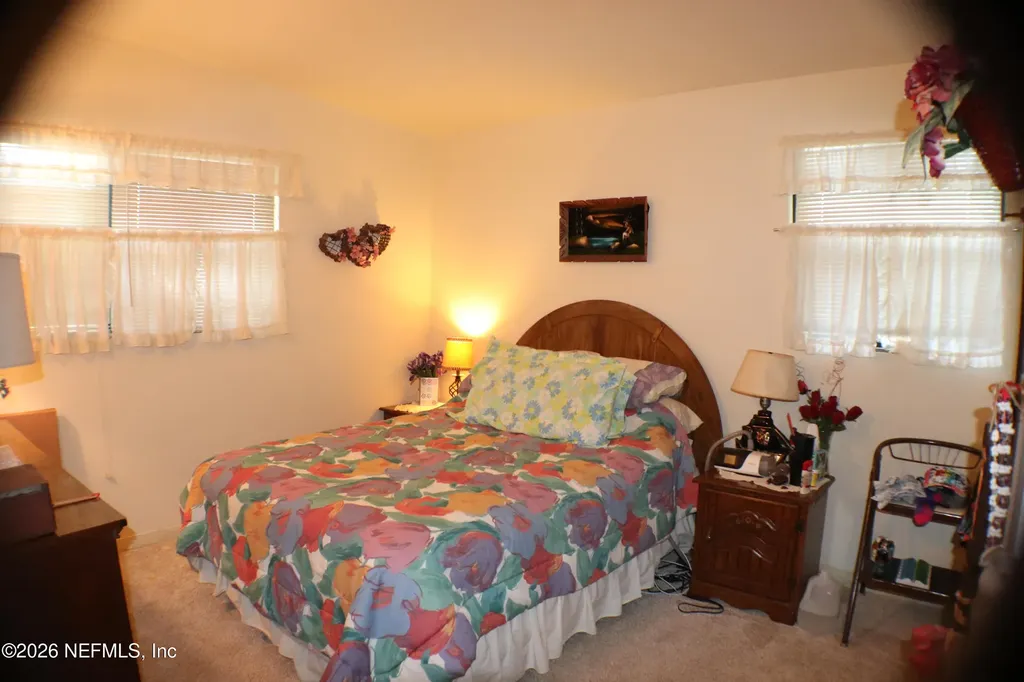 7046 Fontainebleau Jacksonville FL 32211