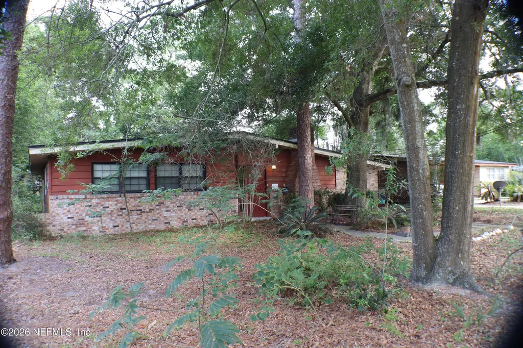 7046 Fontainebleau Jacksonville FL 32211