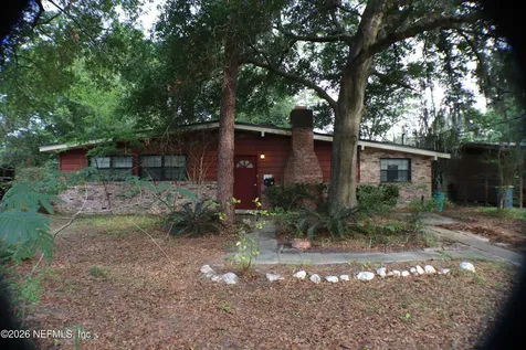 7046 Fontainebleau Jacksonville FL 32211