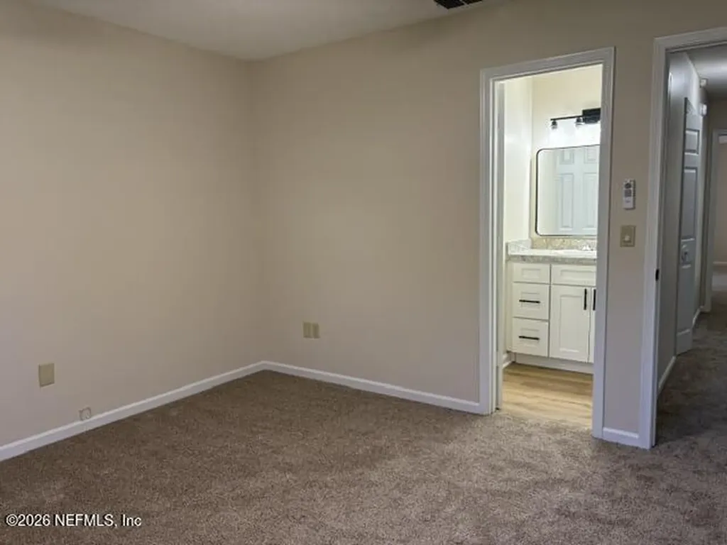 1614 Ponderosa Pine Drive E Jacksonville FL 32225