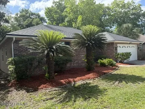 1614 Ponderosa Pine Drive E Jacksonville FL 32225