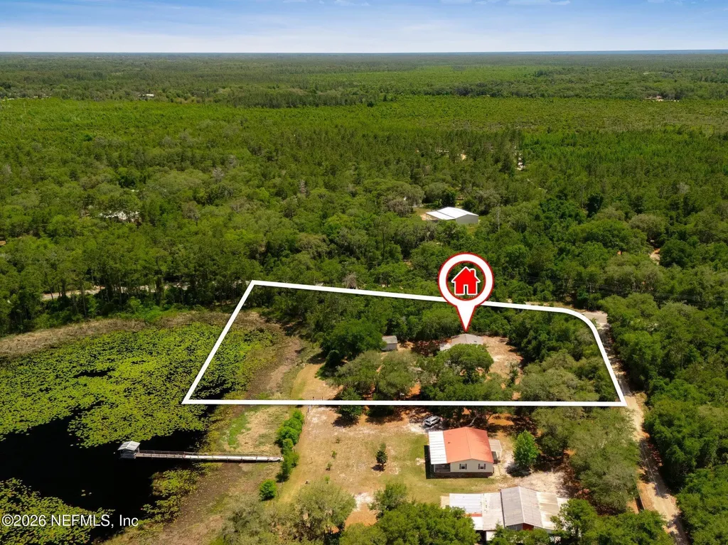 100 Mcgrady Lake Road Crescent City FL 32112