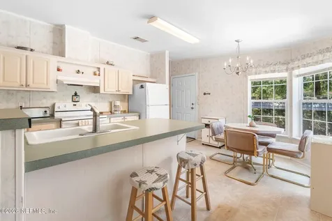 100 Mcgrady Lake Road Crescent City FL 32112