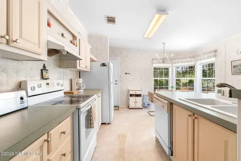 100 Mcgrady Lake Road Crescent City FL 32112