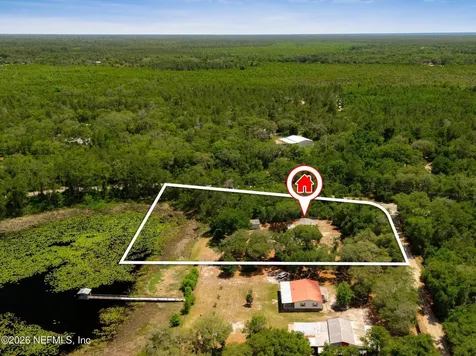100 Mcgrady Lake Road Crescent City FL 32112