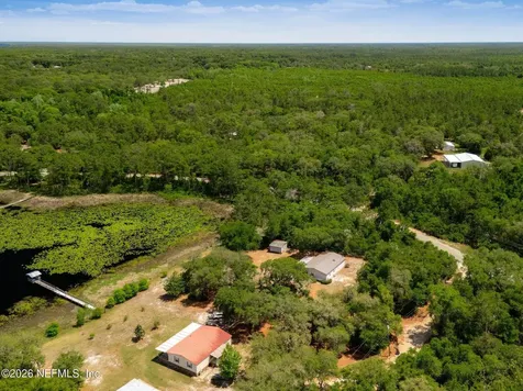100 Mcgrady Lake Road Crescent City FL 32112