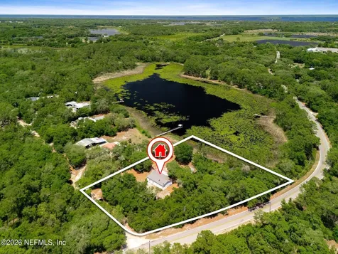 100 Mcgrady Lake Road Crescent City FL 32112