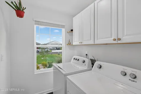 4276 Quaking Street Jacksonville FL 32218