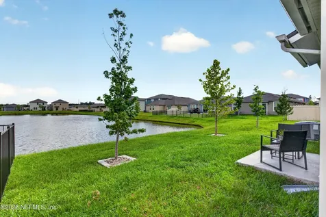 4276 Quaking Street Jacksonville FL 32218
