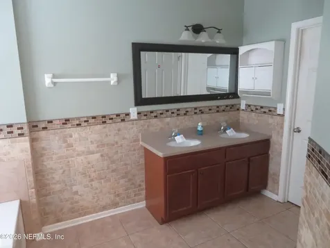 529 S Aberdeebshire Drive St. Johns FL 32259